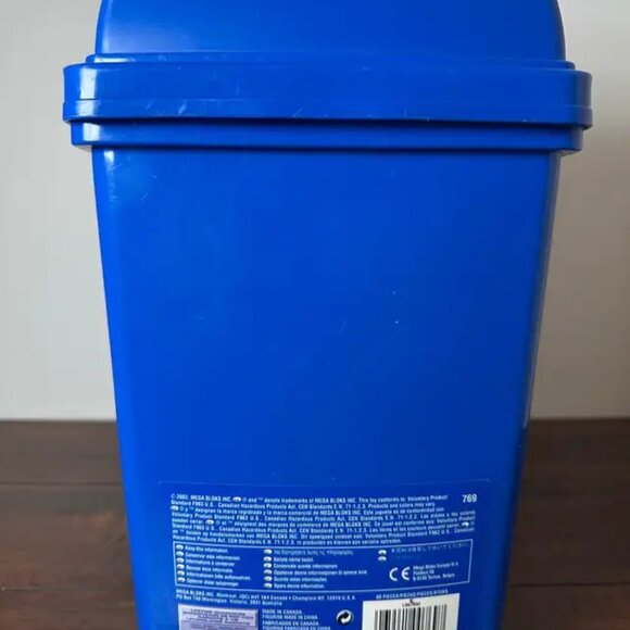Tub of Mega Bloks First Builders 80-piece building blocks - Picture 4 of 5